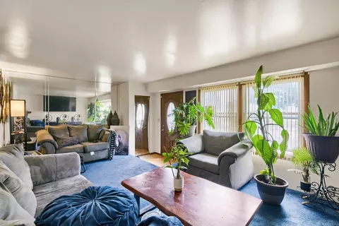 Living - 4038 W Washington Blvd, Chicago, IL 60624 photo 1 of 3