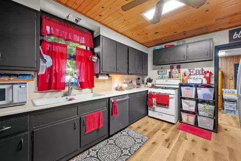 2001 12th St, Viola, IL 61486 photo 3