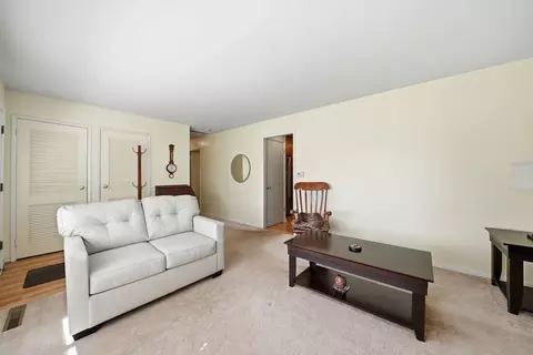 Other - 403 Hazelwood Ln, Glenview, IL 60025 photo 2 of 11