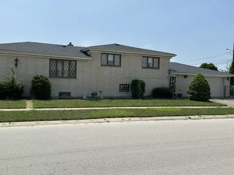 526 Manistee Ave, Calumet City, IL 60409