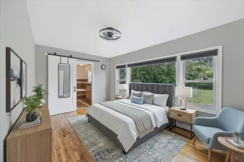 Bedroom - 7154 Fair Elms Ave, Burr Ridge, IL 60527 photo 3 of 5