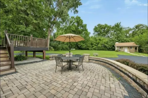 Exterior - 7154 Fair Elms Ave, Burr Ridge, IL 60527 photo 4 of 8