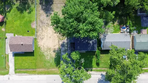 View/Area - 16523 Spaulding Ave, Markham, IL 60428 photo 1 of 3