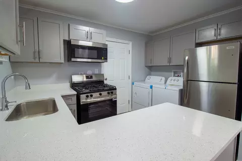 Kitchen - 16523 Spaulding Ave, Markham, IL 60428 photo 1 of 3