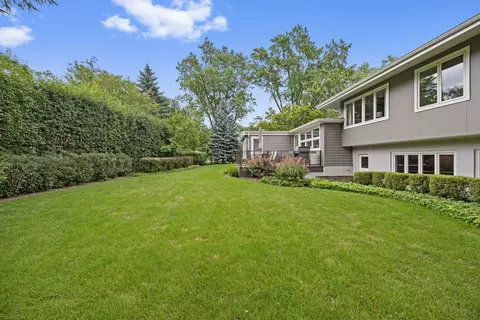 Exterior - 711 Elder Ct, Glencoe, IL 60022 photo 4 of 6