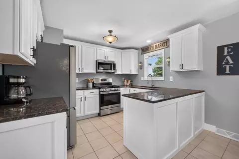 Kitchen - 5201 E Wayne Ave, Rochelle, IL 61068 photo 2 of 3