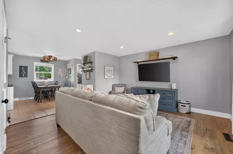 Living - 5201 E Wayne Ave, Rochelle, IL 61068 photo 1 of 4