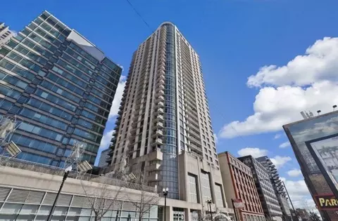 125 S Jefferson St #2408, Chicago, IL 60661