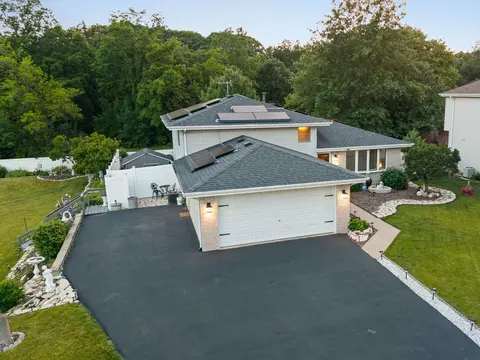 903 Prescott Dr, Joliet, IL 60432