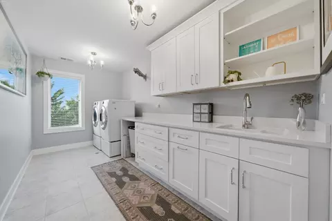 Other - 323 E 3rd St, Elmhurst, IL 60126 photo 8 of 11