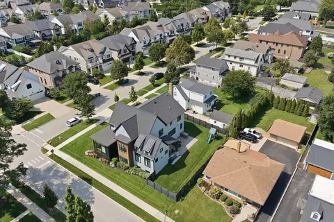 View/Area - 323 E 3rd St, Elmhurst, IL 60126 photo 2 of 2