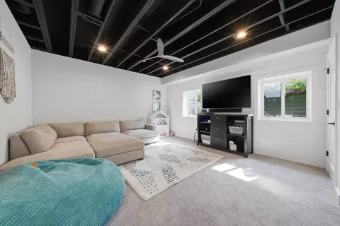 Other - 323 E 3rd St, Elmhurst, IL 60126 photo 9 of 11