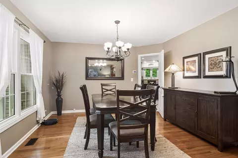Dining - 300 Hampton St, Cary, IL 60013 photo 2 of 3
