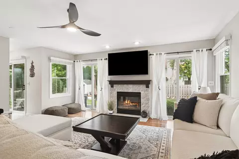 Living - 300 Hampton St, Cary, IL 60013 photo 2 of 4