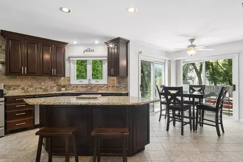 Kitchen - 300 Hampton St, Cary, IL 60013 photo 1 of 3