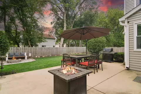 Exterior - 300 Hampton St, Cary, IL 60013 photo 6 of 6