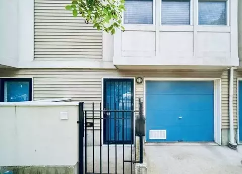 1009 E 61st St, Chicago, IL 60637 photo 1