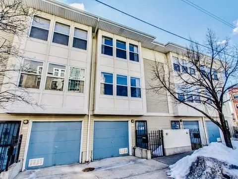 1009 E 61st St, Chicago, IL 60637 photo 2