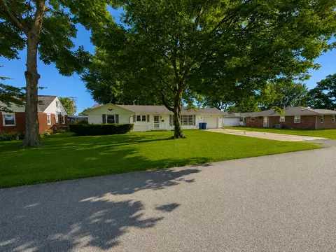 Exterior - 310 Hickory St, Flora, IL 62839 photo 20 of 20