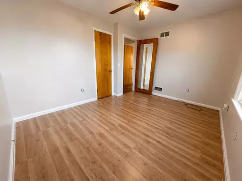 Bedroom - 310 Hickory St, Flora, IL 62839 photo 3 of 6