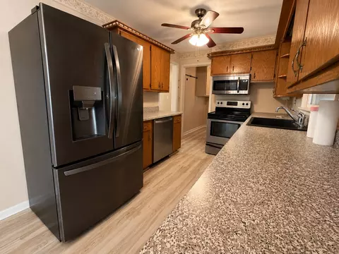 Kitchen - 310 Hickory St, Flora, IL 62839 photo 1 of 5