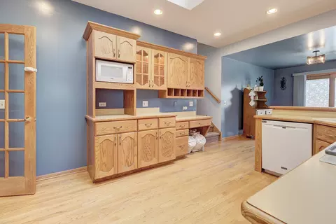 Kitchen - 24960 Sandra Ln, Plainfield, IL 60544 photo 3 of 3