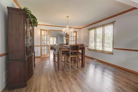 Dining - 24960 Sandra Ln, Plainfield, IL 60544 photo 2 of 2