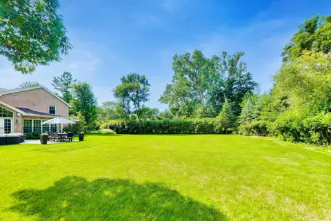 Exterior - 2113 Middlefork Rd, Northfield, IL 60093 photo 10 of 12