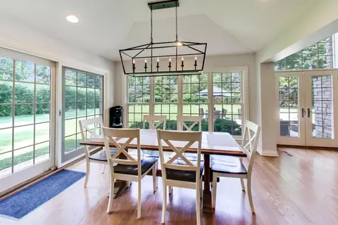 Dining - 2113 Middlefork Rd, Northfield, IL 60093 photo 3 of 4