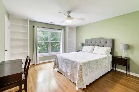 Bedroom - 2113 Middlefork Rd, Northfield, IL 60093 photo 6 of 6