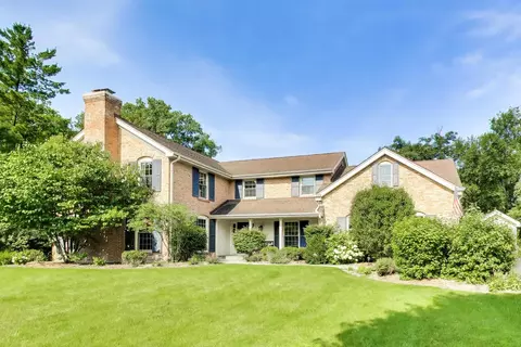 Exterior - 2113 Middlefork Rd, Northfield, IL 60093 photo 2 of 12