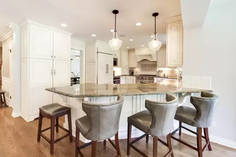 Kitchen - 2113 Middlefork Rd, Northfield, IL 60093 photo 3 of 3