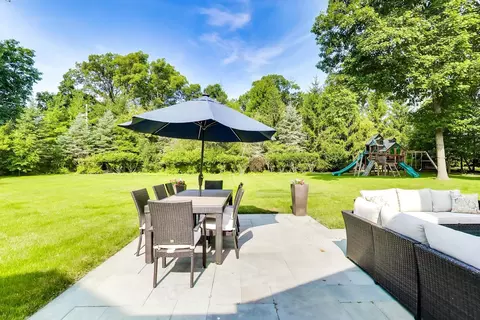 Exterior - 2113 Middlefork Rd, Northfield, IL 60093 photo 5 of 12