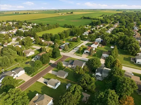 View/Area - 506 Havens Dr, Hudson, IL 61748 photo 3 of 4