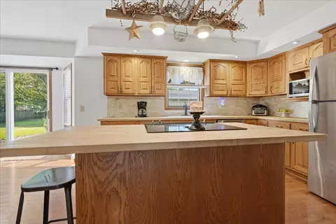 Kitchen - 506 Havens Dr, Hudson, IL 61748 photo 8 of 8