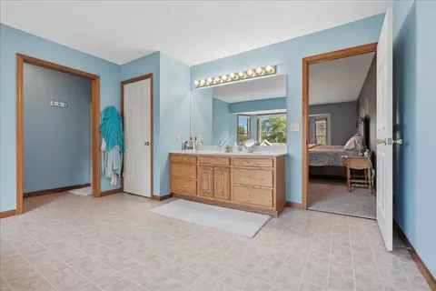 Other - 506 Havens Dr, Hudson, IL 61748 photo 6 of 9