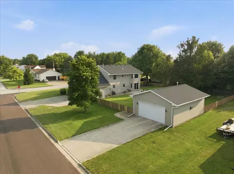 View/Area - 506 Havens Dr, Hudson, IL 61748 photo 4 of 4