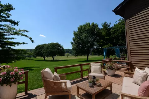 Exterior - 9925 Amanda Ln, Algonquin, IL 60102 photo 5 of 11