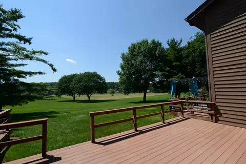 Exterior - 9925 Amanda Ln, Algonquin, IL 60102 photo 6 of 11