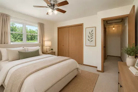 Bedroom - 9925 Amanda Ln, Algonquin, IL 60102 photo 1 of 7