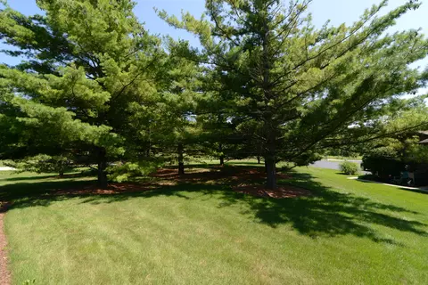 Exterior - 9925 Amanda Ln, Algonquin, IL 60102 photo 11 of 11