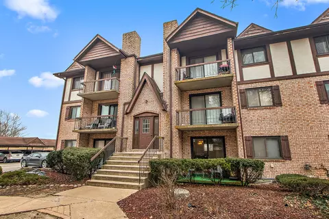 2815 Glenwood Lansing Rd #106, Lynwood, IL 60411
