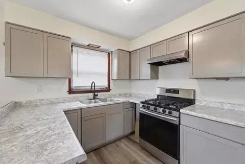 Kitchen - 14333 Drexel Ave, Dolton, IL 60419 photo 3 of 4