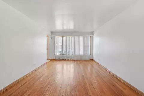 Living - 14333 Drexel Ave, Dolton, IL 60419 photo 2 of 4