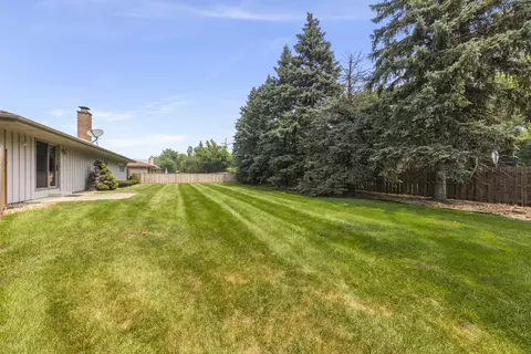Exterior - 1161 Wakefield Ln, Bartlett, IL 60103 photo 3 of 4