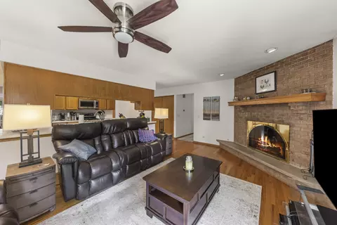Living - 1161 Wakefield Ln, Bartlett, IL 60103 photo 2 of 4