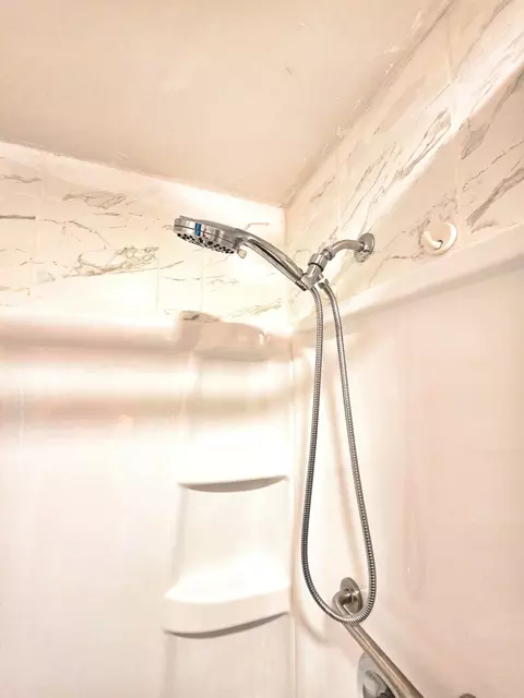 Bath - 1502 N Walnut St, Olney, IL 62450 photo 7 of 12