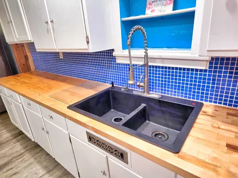 Kitchen - 1502 N Walnut St, Olney, IL 62450 photo 10 of 13