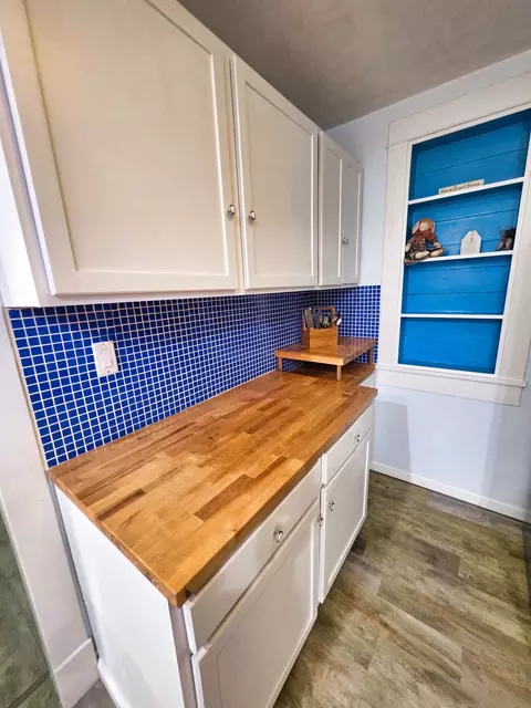 Kitchen - 1502 N Walnut St, Olney, IL 62450 photo 2 of 13