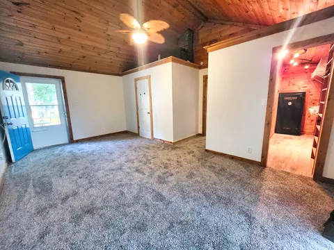 Living - 1502 N Walnut St, Olney, IL 62450 photo 11 of 11